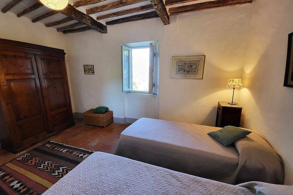 Villa degli Archi, privater Pool, Bergblick, Wifi, 3 Terrassen in Borgo a Mozzano, Lucca Provinz
