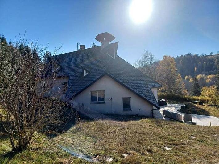 Location de vacances pour 2 personnes, avec jardin ainsi que terrasse et vue à Le Bleymard - 4