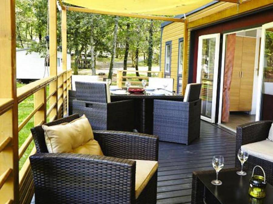 Camping du Domaine de Massereau - Mobile home 8 persons - Mobil-home | Ultimate | 3 Bedrooms | 6/8 People | *Elevated terrace* | 1 Bathroom | Air conditioning | Tv in Sommières, Nimes region