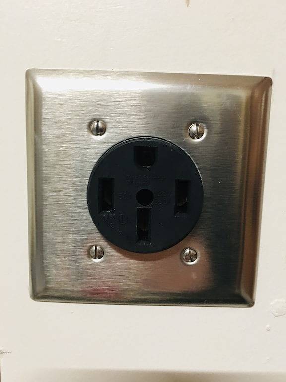 Ganze Wohnung, 2 Br plus Loft Familienfreundliche aktualisierte Wohnung in der Nähe von Ski Hill, See & Wandern in Truckee, Donner Lake