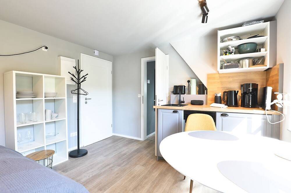 Ganze Wohnung, Große Wohnung auf kleinem Raum - 2022 kernsaniertes Appartement - Sylter Glanz in Hörnum, Sylt