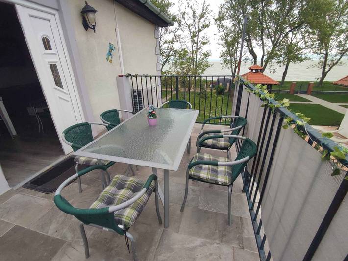 Ferienwohnung für 6 Personen, mit Garten in Balatonboglar