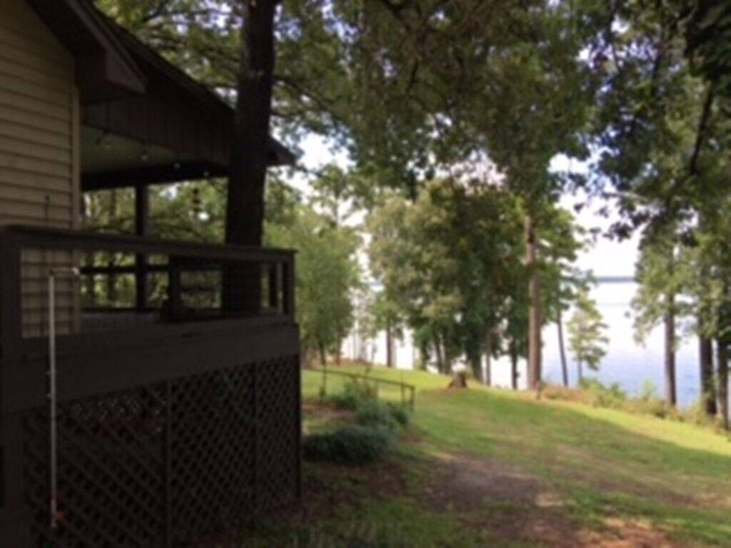 Waterfront Lake House mit wunderschönem Sandstrand zum Schwimmen, Bootfahren & Angeln in Sam Rayburn Reservoir