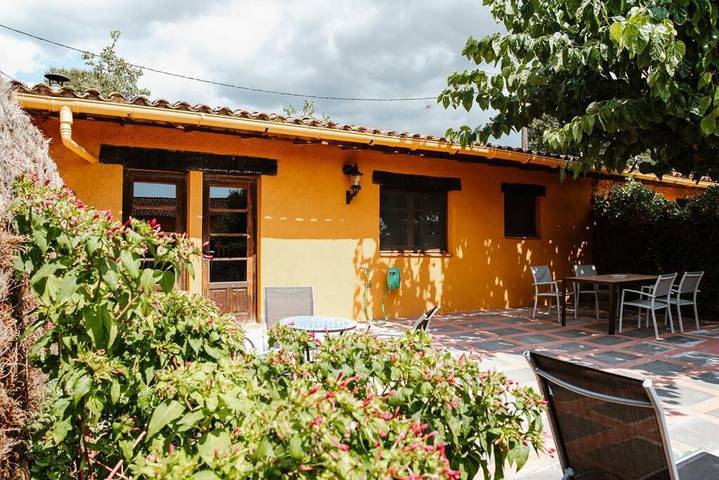 Apartamento para 4 personas, con Piscina en Tordera