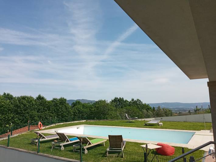 Chalet para 9 personas, con terraza además de jardín y piscina en Distrito de Braga - 2