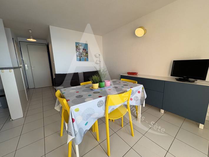 Gîte pour 4 personnes, avec terrasse dans Plage Lazaret - 3