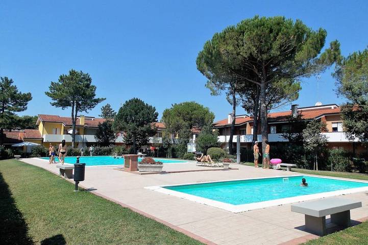 Villa mit pool für 6 Personen, mit Pool und Garten, mit Haustier in Bibione