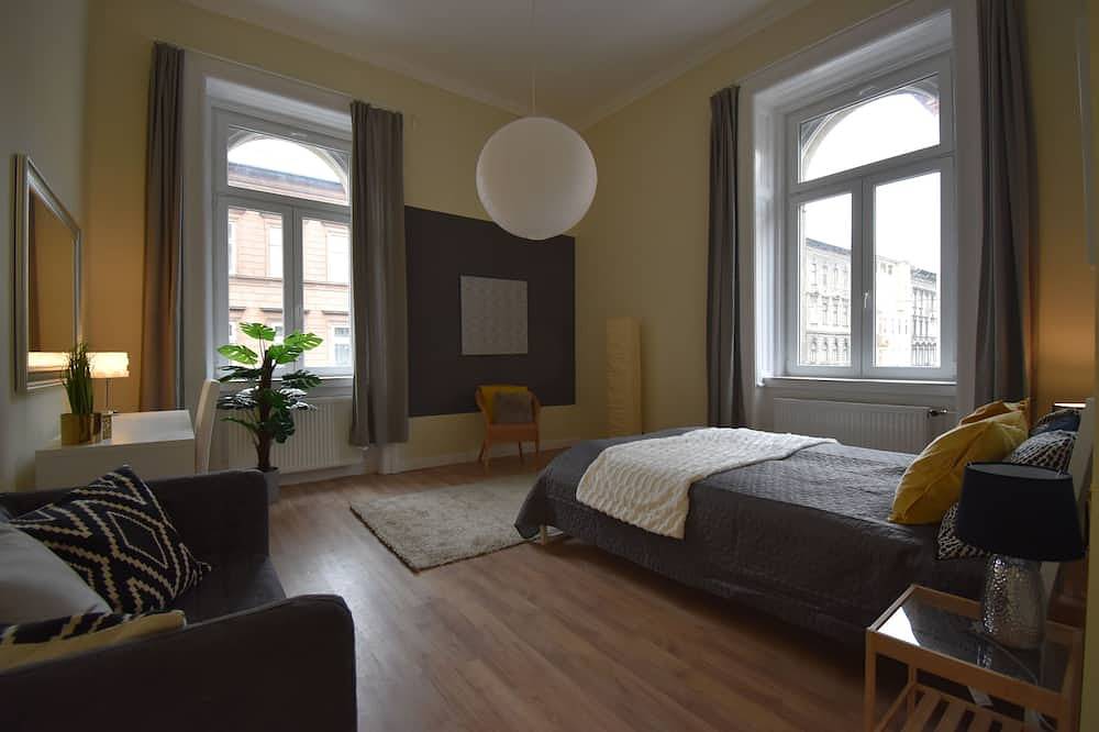 Entire apartment, Beautiful central 4 bedroom / 4 bathroom in Budapest, Danube-Ipoly National Park
