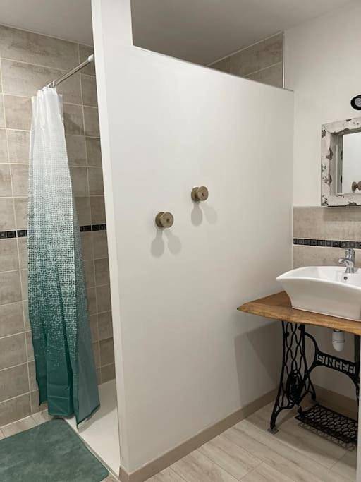 Appartement entier, Le Moulin de Gueuzon in Pluherlin, Région de Vannes