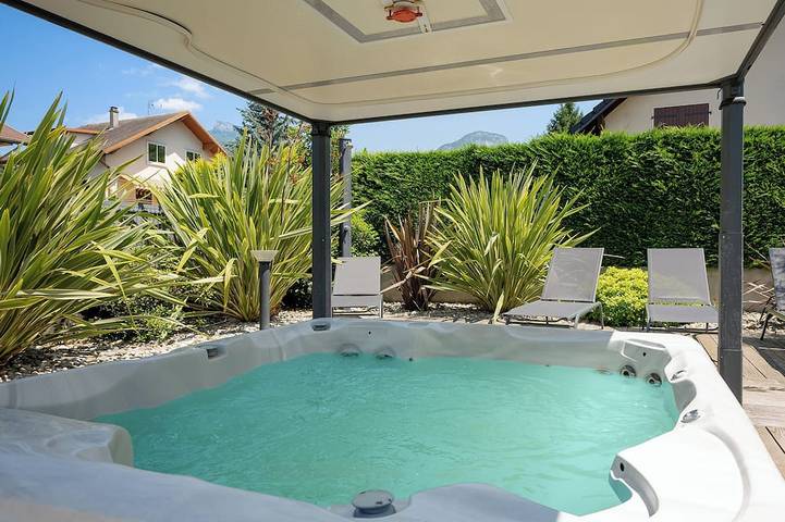 Appartement de vacances pour 4 personnes, avec jacuzzi et jardin ainsi que sauna et piscine - 1