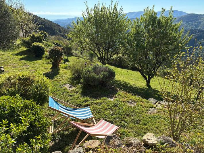 Location de vacances pour 2 personnes, avec piscine et terrasse ainsi que jardin et vue à Saint-Sauveur-de-Montagut - 2