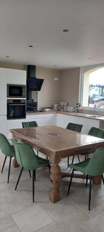 Location de vacances pour 6 personnes, avec terrasse à Monfréville - 4