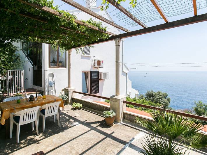 Ferielejlighed for 4 personer, med terrasse i Dubrovnik