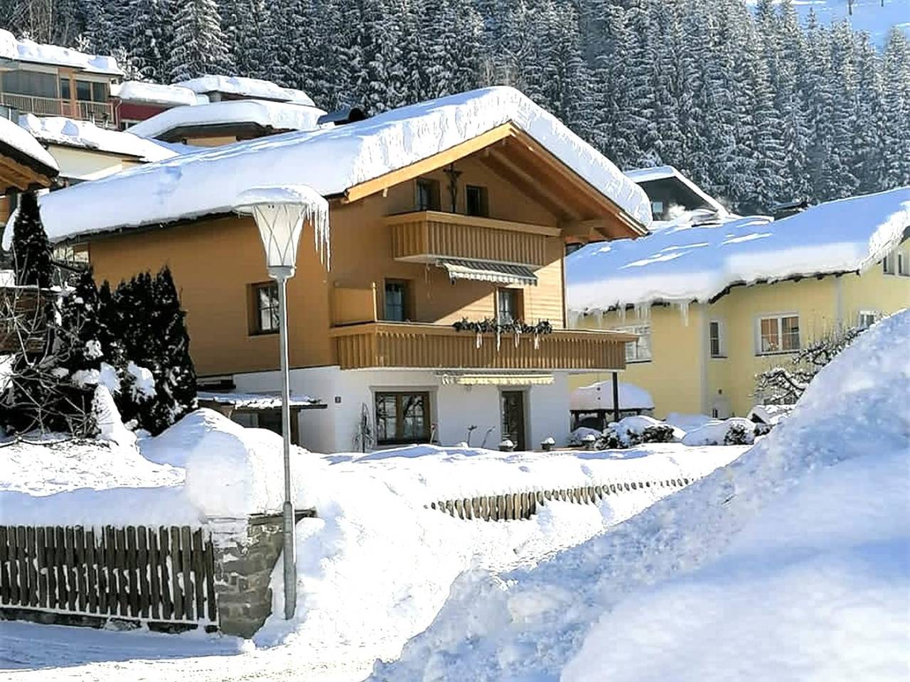 Ganze Wohnung, Hübsche Wohnung in der Nähe des Skigebiets
 in Kals am Großglockner, Osttirol
