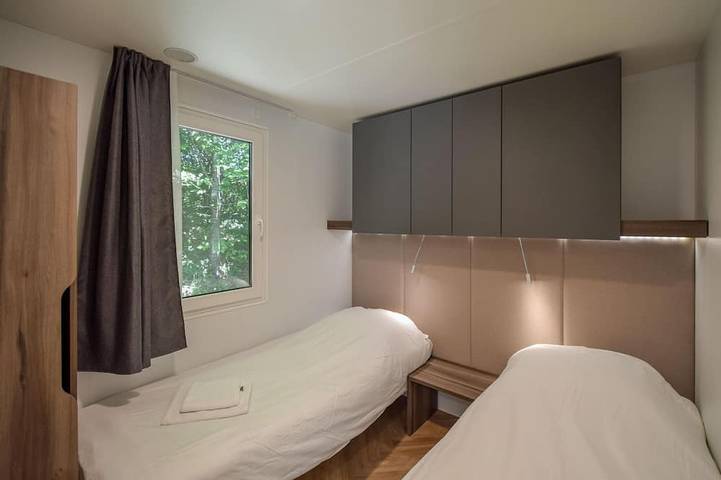 Gîte pour 6 personnes, avec terrasse ainsi que piscine et jardin à Saint-Médard-d'Excideuil - 4