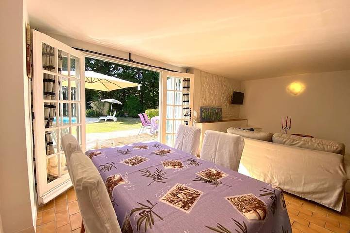 Gîte pour 4 personnes, avec jardin ainsi que piscine et terrasse à Baleyssagues - 2