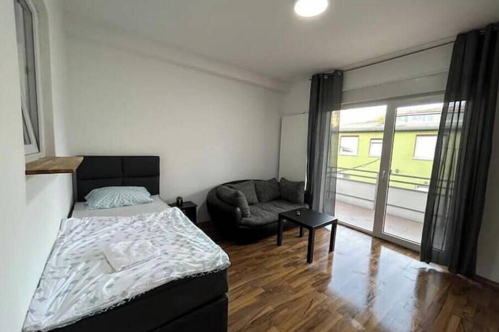 Ganze Wohnung, Apartment mit Balkon am Hbf + Amazon Prime in Hamm, Ruhrgebiet