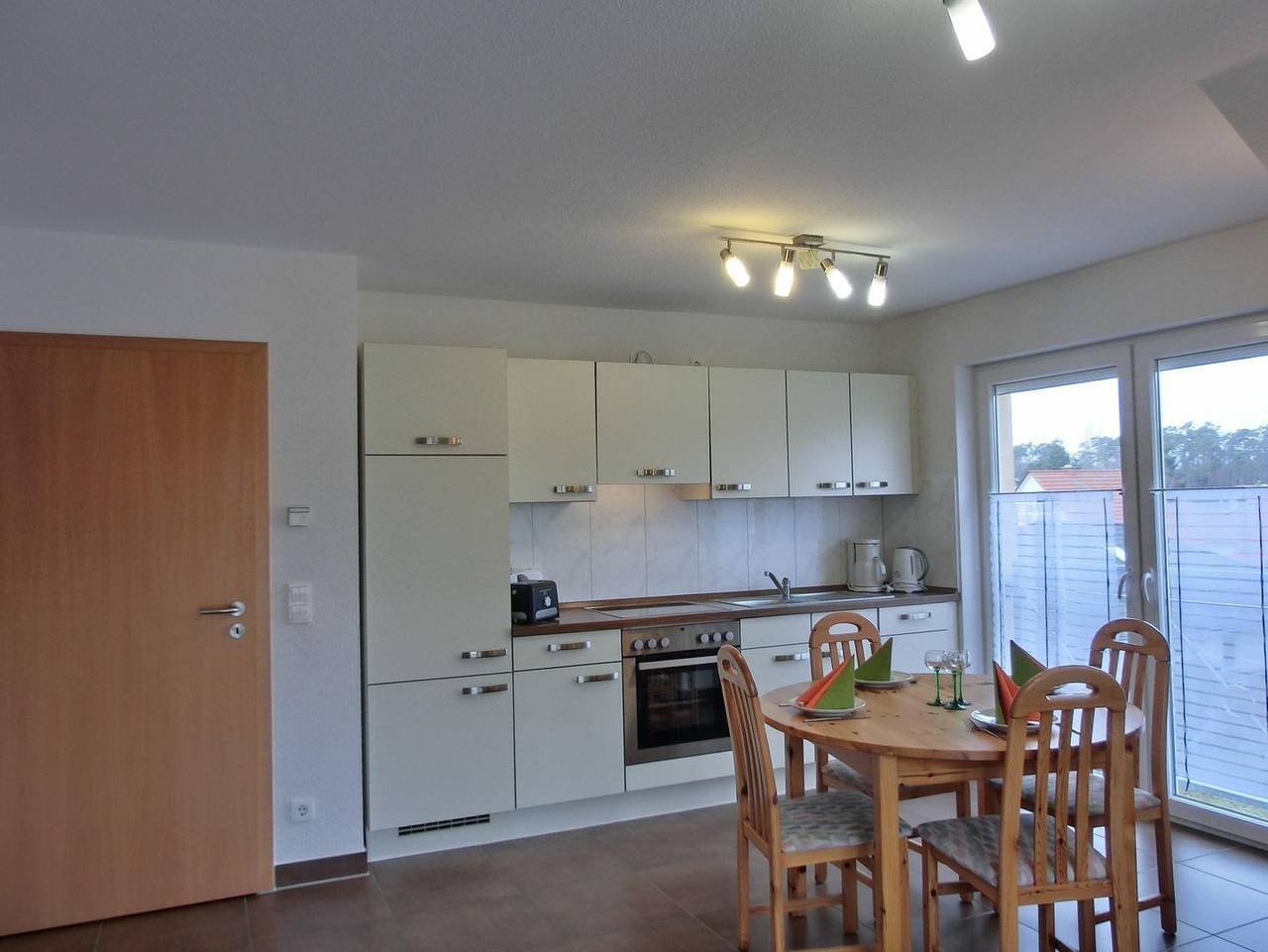 Apartamento entero, 3-Zi.-Fewo in ruhiger Ortszentrumslage im Dachgeschoss in Graal-Müritz, Rostock y sus alrededores