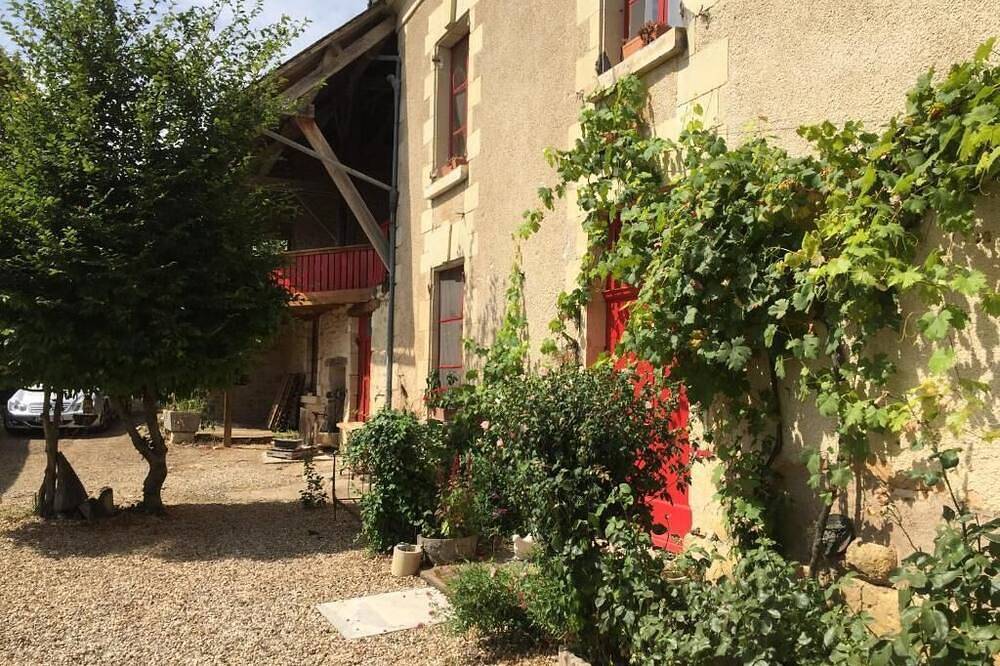 Gîtes Aux Caprices des Dieux in Marnes, Deux-Sèvres