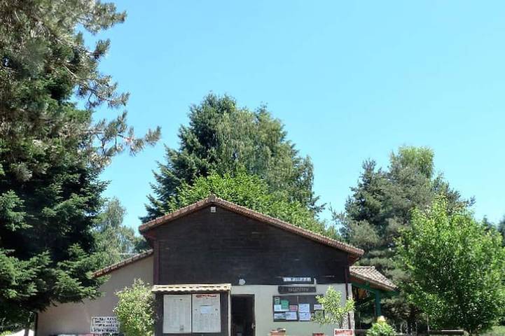 Mobil home pour 4 personnes dans Plan d'eau de Champagnac le Vieux - 3