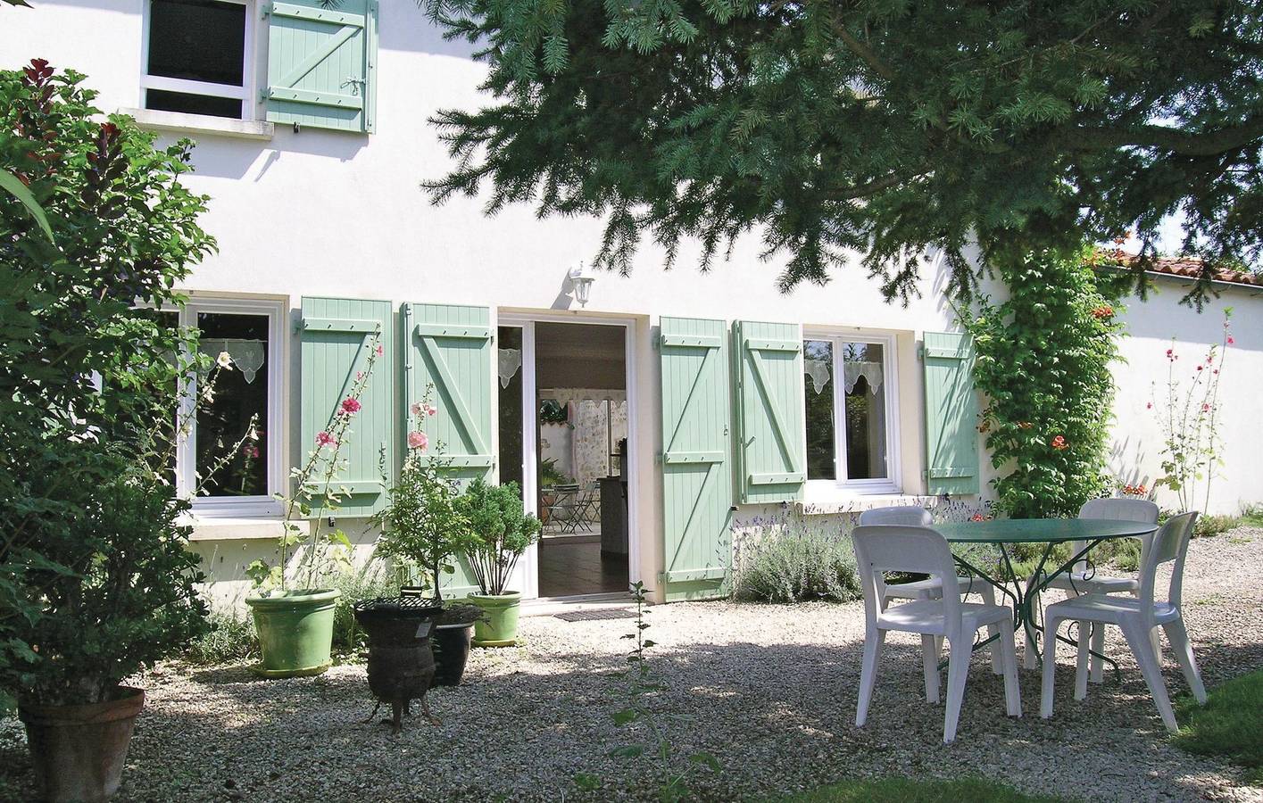 Apartamento con piscina cerca de Saint-Benoist-sur-Mer in La Jonchère, Vandea