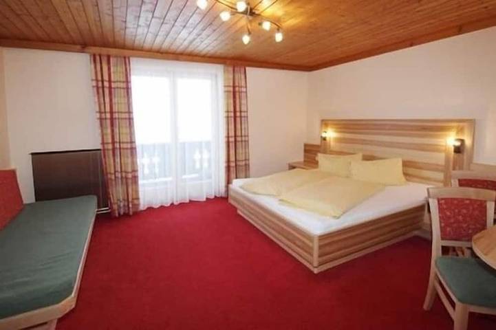Ganze Wohnung, Ferienwohnung 'Sonnenblumenfeld', Bio-Ferienbauernhof Moarbauer, Gasteinertal in Hohe Tauern, Dorfgastein