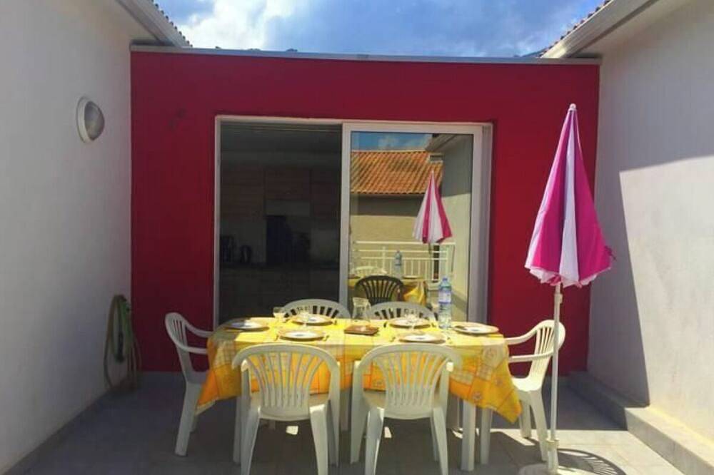 Appartement entier, Location appartement T2, 53m2 à Corte dans résidence calme in Corte, Parc naturel régional de Corse