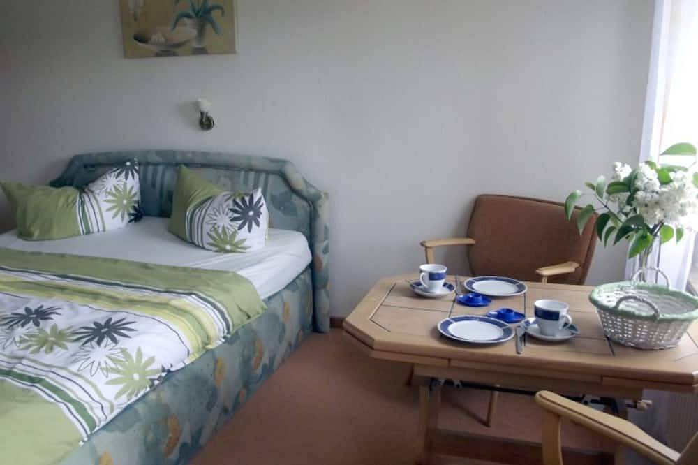 Meise - Family Pension & Apartments Lindenhof in Kachlin, Dargen