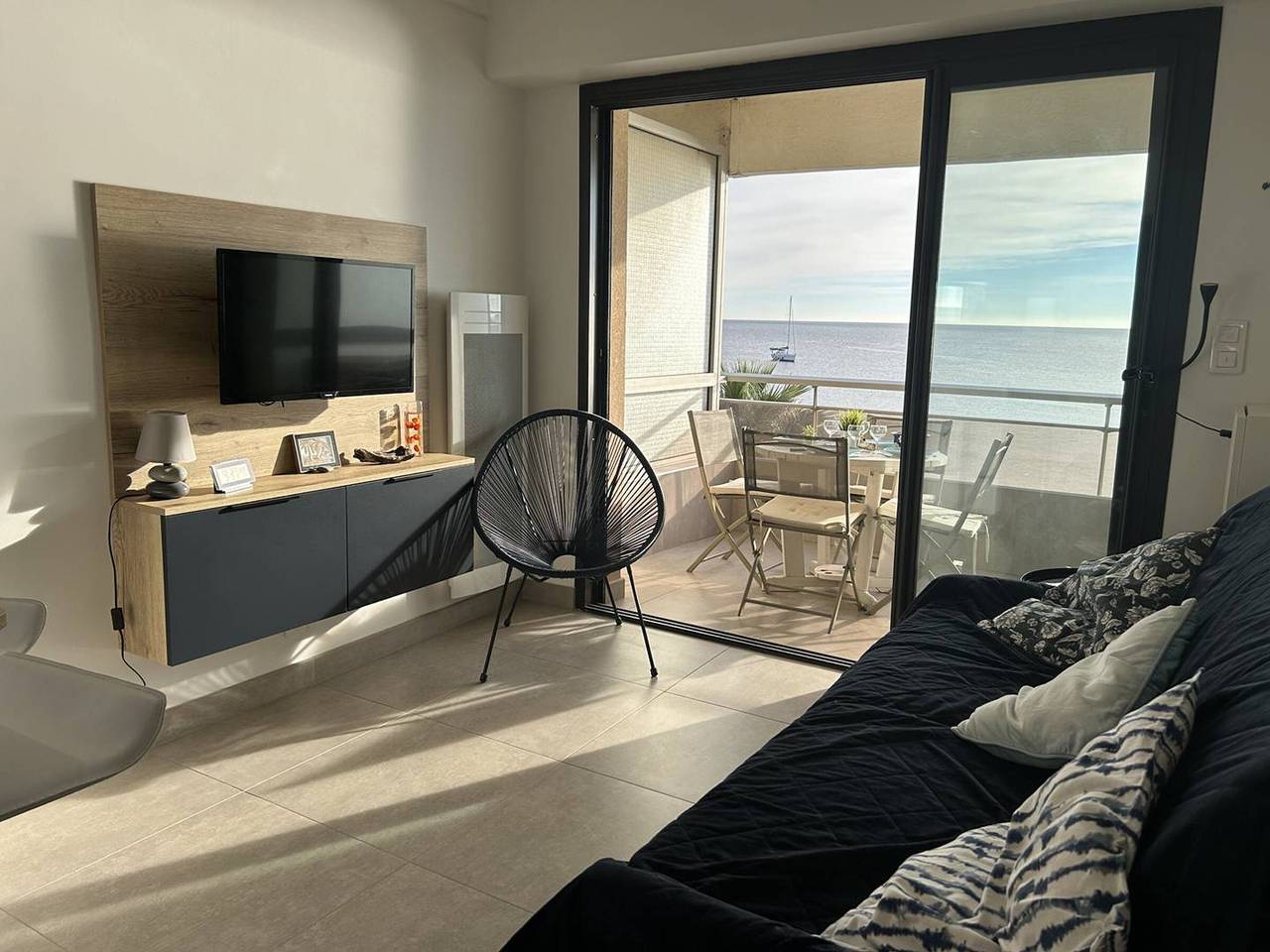 Entire apartment, Renovated apartment with garage and air conditioning in Le Lavandou in Le Lavandou, Parc national Port-Cros