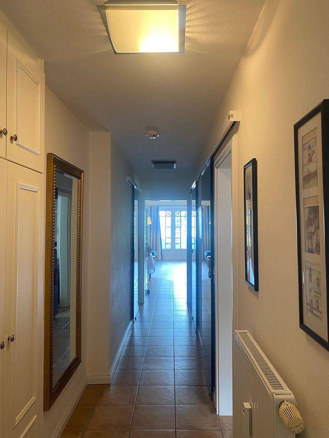 Ganze Wohnung, Gemütliches Apartment mit Parkplatz, TV, Geschirrspüler und Balkon - 2km zum Strand in Wyk auf Föhr (Stadt), Wyk auf Föhr