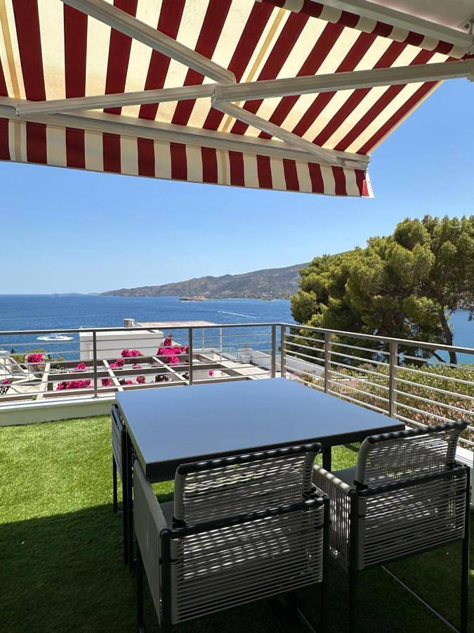 Gîte pour 2 personnes, avec vue et jardin, animaux acceptés dans Poros - 4