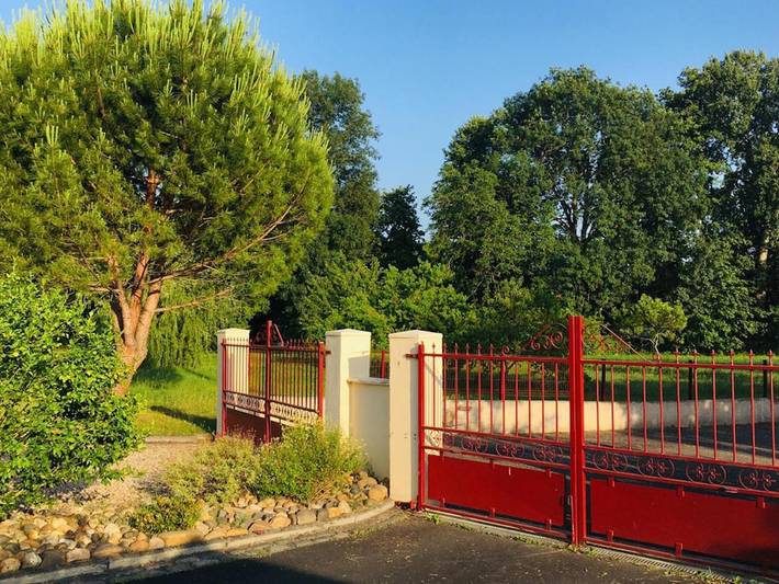 Chambre d’hôte pour 2 personnes, avec piscine ainsi que jardin et vue, animaux acceptés à Bergerac - 3