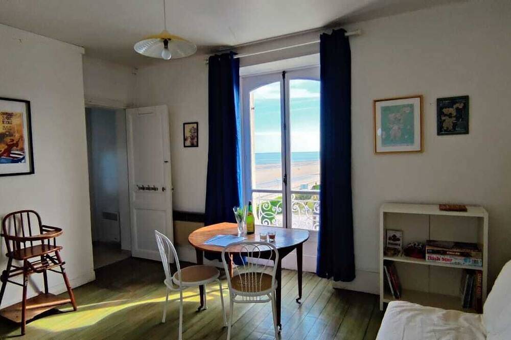 Entire apartment, Breathtaking sea views, D-Day beaches at your feet, relaxation guaranteed! in Asnelles, Côte de Nacre