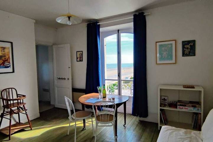 Ganze Wohnung, Breathtaking sea views, D-Day beaches at your feet, relaxation guaranteed! in Asnelles, Côte de Nacre