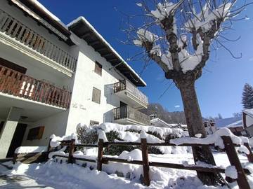 Gîte pour 4 personnes, avec balcon et vue dans Morgex
