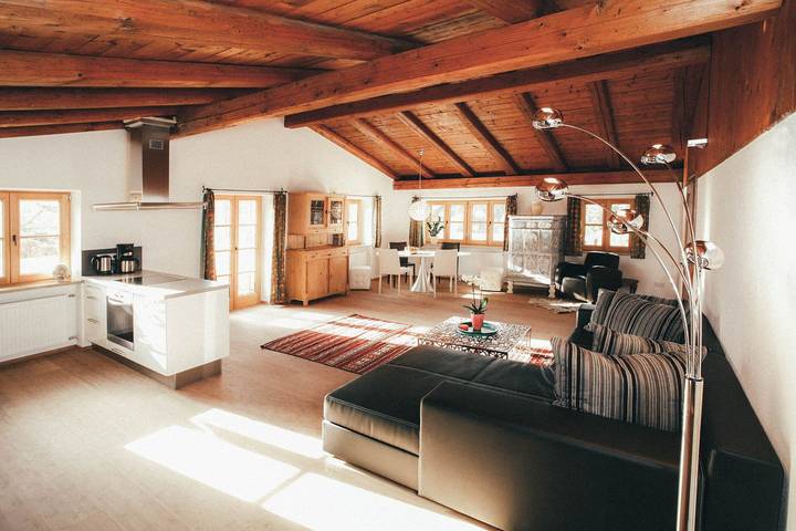 Ferienwohnung für 5 Personen, mit Balkon und Garten sowie Ausblick bei Neuschwanstein