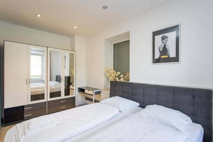 Ferienwohnung für 4 Personen, mit Garten und Ausblick in Leipzig-Ost