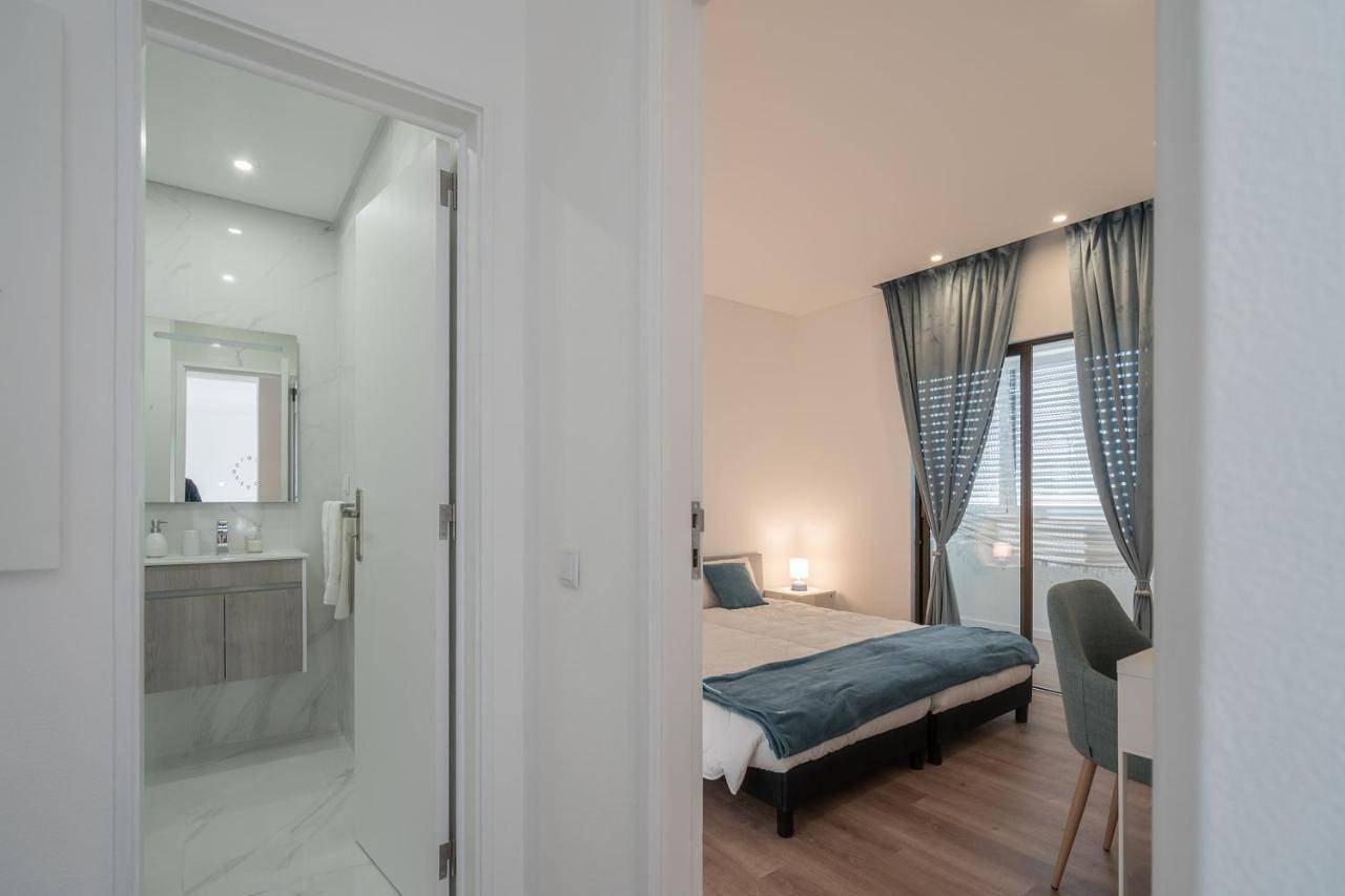 Apartamento inteiro, Apartment with Sea View in Paço de Arcos, Costa de Lisboa
