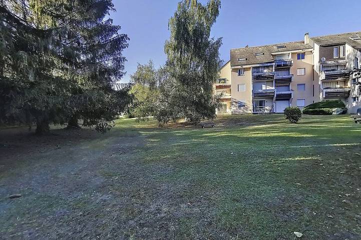 Entire apartment, \"sur la Rive du Gave\": Appartement 40m2, 3 Étoiles, Petits Animaux Acceptés in Argelès-Gazost, French Pyrenees