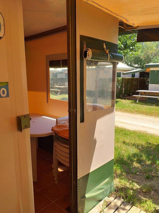 Camping Castell Mar Tienda Nature Habitat in Platja d'Empuriabrava, Empuriabrava
