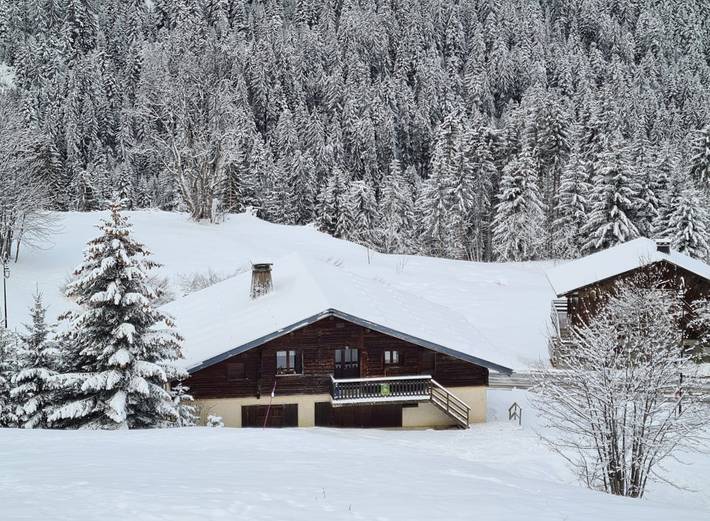 Gîte pour 4 personnes, avec balcon, animaux acceptés à Notre-Dame-de-Bellecombe - 2