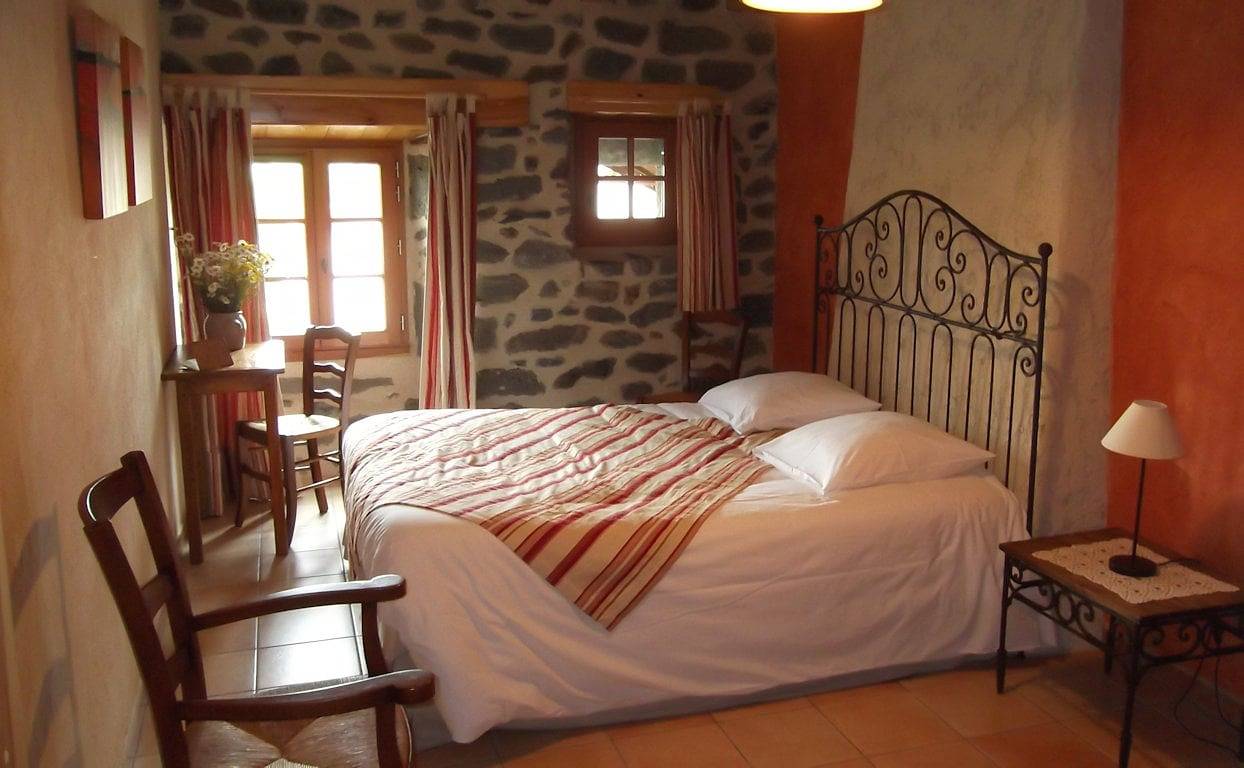 Auberge la maison de Julia, près du Puy en Velay - Le Pigeonnier in Blanzac, Haute-Loire
