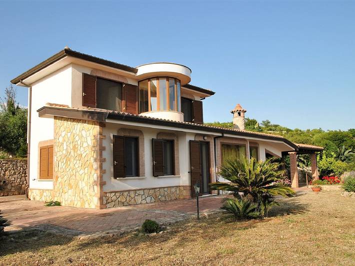 Ferienhaus für 11 Personen, mit Terrasse und Garten - 1