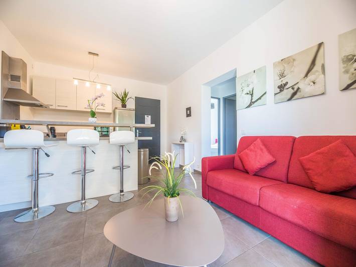 Location de vacances pour 6 personnes, avec Terrasse et Piscine à Lecci