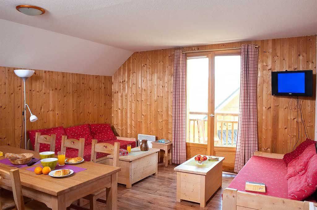 Vacation Rental for 9 Guests in Les Déserts, Bauges
