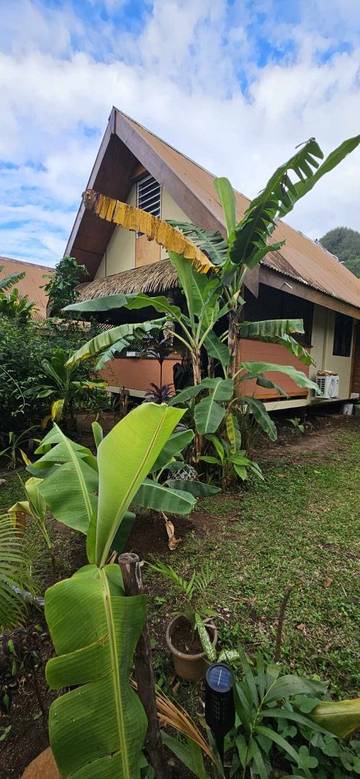 Gîte pour 2 personnes, avec jardin dans Mo'orea
