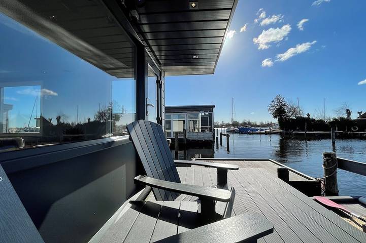 Hausboot für 2 Personen, mit Terrasse - 1