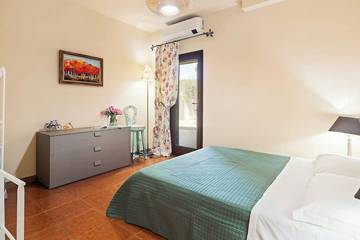 Villa for 9 People in Castiglione della Pescaia, Maremma, Photo 2