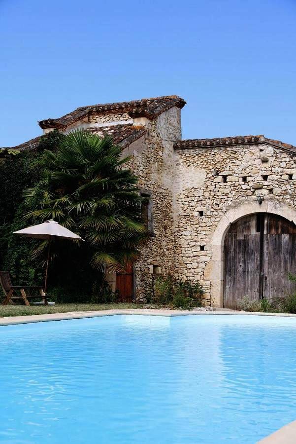 Location de vacances pour 11 personnes, avec jardin ainsi que vue et piscine, adapté aux familles à Tournon-d'Agenais - 4