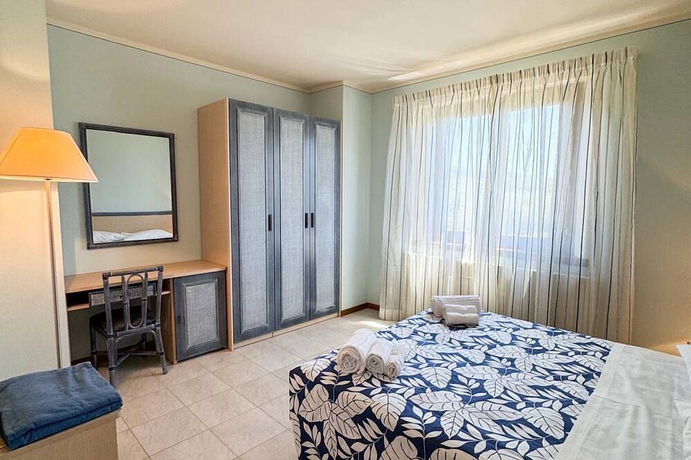 Alleinstehendes Ferienhaus mit privatem Pool, Whirlpool,  W-Lan, Tv, Terrasse, Panoramablick in Lamporecchio, Pistoia Provinz